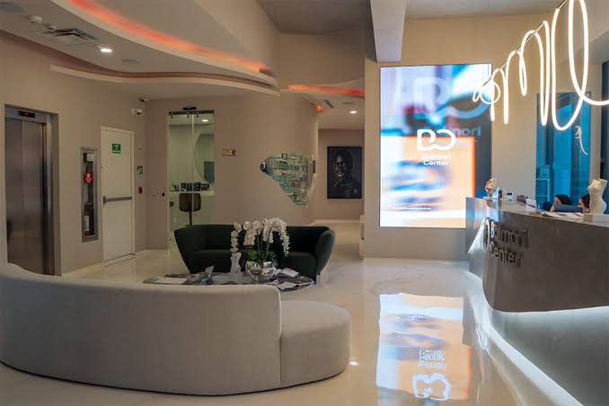 Reception area with Balmori Center branded video wall